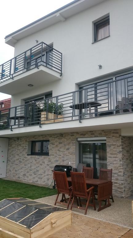 Apartments Relax Dunajska Streda Ngoại thất bức ảnh